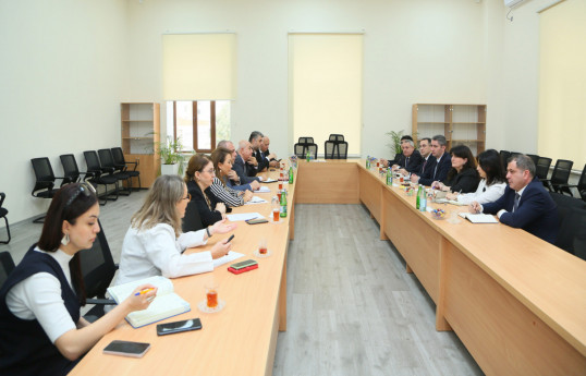 Türkiye-Azerbaijan University discusses development priorities with Ministry of Science and Education