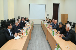 Türkiye-Azerbaijan University discusses development priorities with Ministry of Science and Education