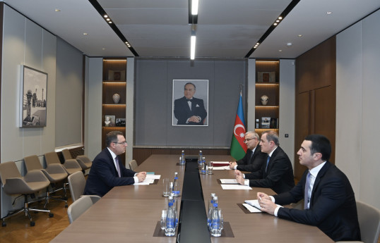 Azerbaijan’s Foreign Minister meets OIC Labour Centre Director to discuss cooperation