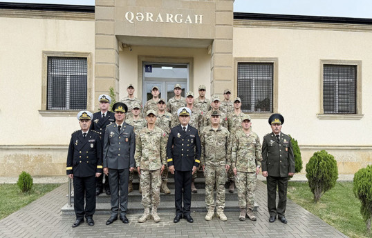 Navy holds graduation ceremony