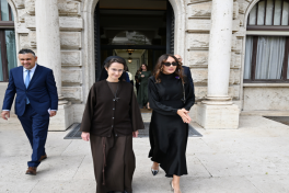 First Vice-President Mehriban Aliyeva, along with family members, attended tree planting ceremony in Vatican Gardens