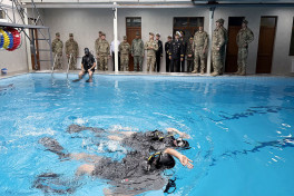 Navy holds graduation ceremony