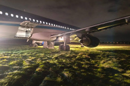 AZAL plane makes emergency landing at St. Petersburg airport, no injuries -UPDATED-1 -PHOTO 