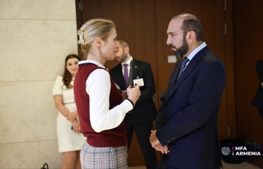 High Representative of the European Union for Foreign Affairs and Security Policy, Kaja Kallas and  Armenian Foreign Minister Ararat Mirzoyan