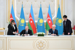 Azerbaijan-Kazakhstan documents exchanged -PHOTO -UPDATED 