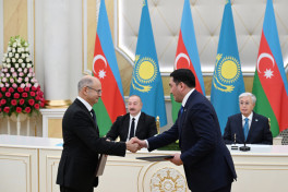 Azerbaijan-Kazakhstan documents exchanged -PHOTO -UPDATED 