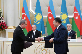 Azerbaijan-Kazakhstan documents exchanged -PHOTO -UPDATED 