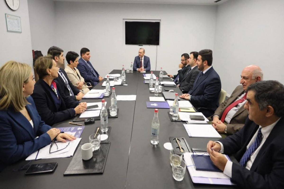 Representatives of Azerbaijani and Armenian civil society met in Yerevan with participation of Armen Grigorian -PHOTO 