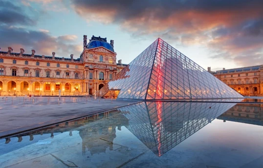 Louvre reopens after daring heist, museum director faces Senate grilling