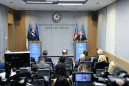 Azerbaijani and Estonian foreign ministers discuss political and economic cooperation in Baku -UPDATED 