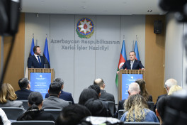 Azerbaijani and Estonian foreign ministers discuss political and economic cooperation in Baku -UPDATED 