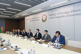 Azerbaijani and Estonian foreign ministers discuss political and economic cooperation in Baku -UPDATED 