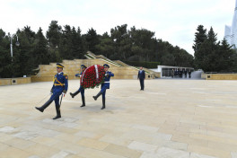 Estonian Foreign Minister visited Alley of Martyrs