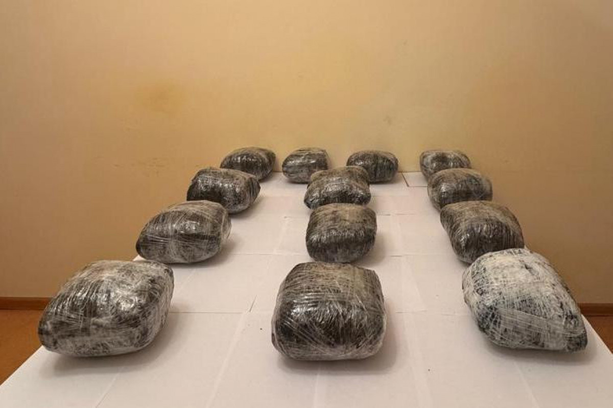 Azerbaijan detains two suspects over attempt to smuggle 14 kilograms of narcotics from Iran -PHOTO 