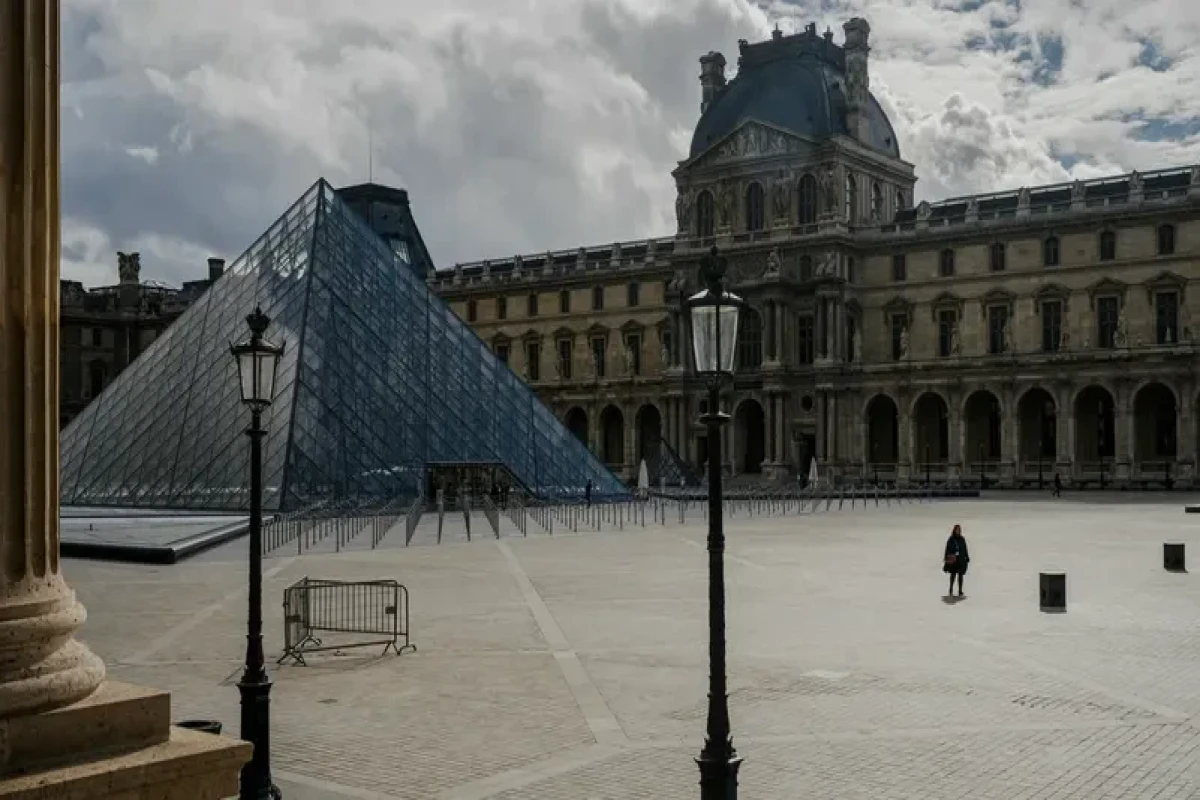 Louvre transfers jewels to Bank of France after heist, RTL reports