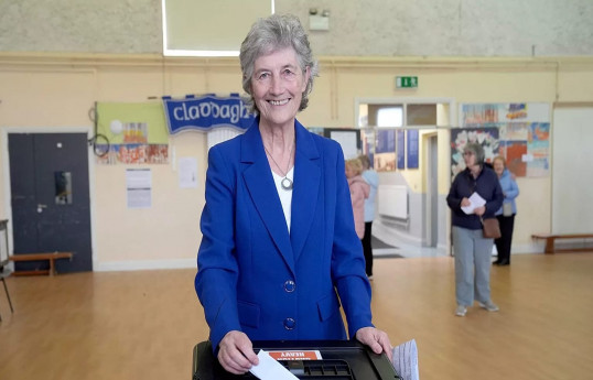 Catherine Connolly wins presidential election in Ireland