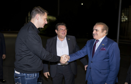 Chairman of Senate of Parliament of Romania arrives in Azerbaijan on a visit