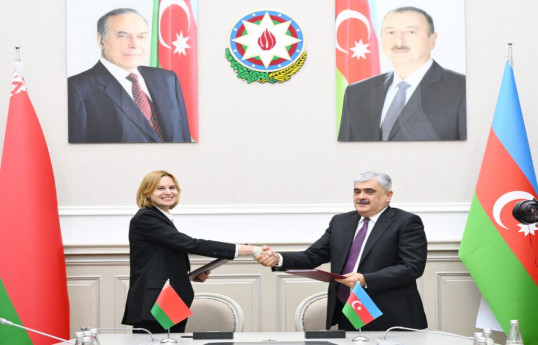 Deputy Prime Minister, Co-Chairman of the Commission Natalya Petkevich from Belarus and Deputy Prime Minister, Co-Chairman of the Commission Samir Sharifov from Azerbaijan