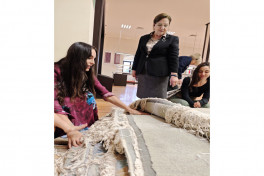 Leyla Aliyeva joins weavers in creating world’s largest circular hand-woven carpet for Shusha Mosque