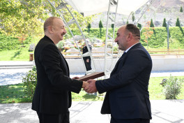 President Ilham Aliyev presented keys to apartments to residents of Horovlu village in Jabrayil district-UPDATED 