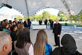 President Ilham Aliyev presented keys to apartments to residents of Horovlu village in Jabrayil district-UPDATED 