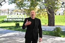 President Ilham Aliyev presented keys to apartments to residents of Horovlu village in Jabrayil district-UPDATED 