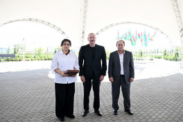 President Ilham Aliyev presented keys to apartments to residents of Mammadbayli and Aghali villages in Zangilan-UPDATED 
