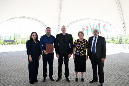 President Ilham Aliyev presented keys to apartments to residents of Mammadbayli and Aghali villages in Zangilan-UPDATED 