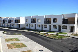 President Ilham Aliyev reviewed completed 104-apartment residential complex in Zangilan