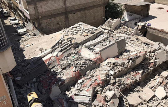 Two dead, three missing after building collapse in Türkiye’s Kocaeli district -UPDATED 