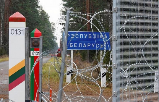 Lithuania closes border with Belarus