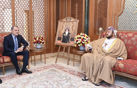 Jeyhun Bayramov met with Chairman of State Council of Sultanate of Oman