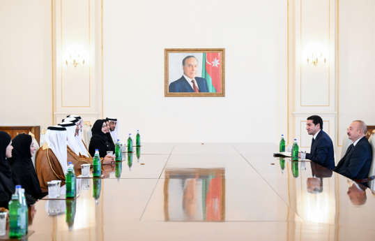 President Ilham Aliyev received Speaker of Federal National Council of United Arab Emirates