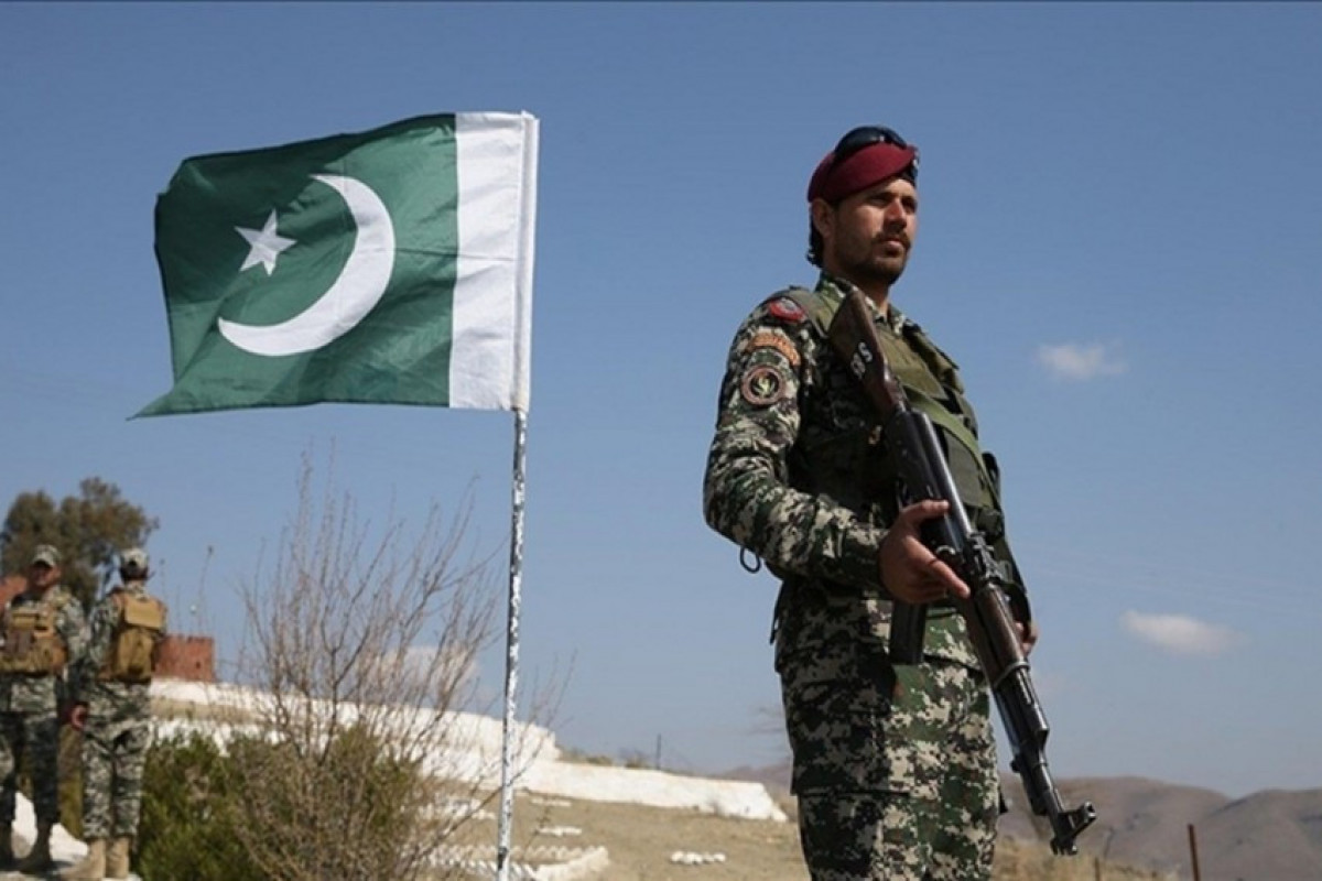 6 Pakistani soldiers killed in clash with militants