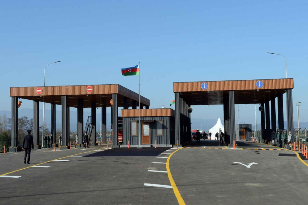 Azerbaijan approves land acquisition to expand border checkpoints