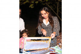 Leyla Aliyeva visits participant of "Young Beekeeper" project in Gabala district