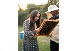Leyla Aliyeva visits participant of "Young Beekeeper" project in Gabala district