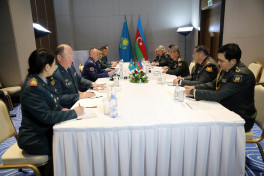 Azerbaijani and Kazakh defense ministers met in Almaty -VIDEO 