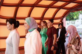 First Lady Mehriban Aliyeva participates in boat trip with spouses of heads of state and government at SCO Plus meeting -PHOTO 