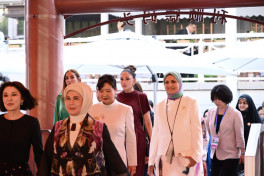 First Lady Mehriban Aliyeva participates in boat trip with spouses of heads of state and government at SCO Plus meeting -PHOTO 