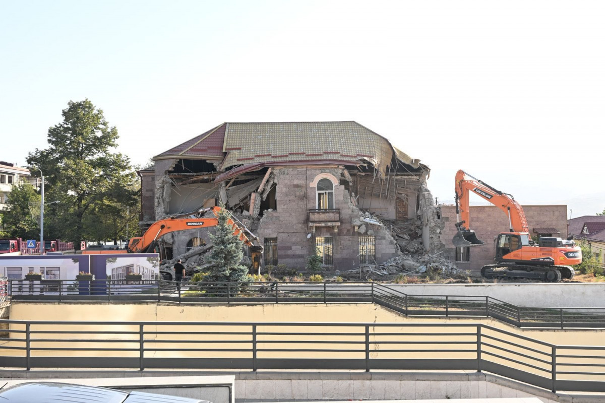 New administrative building for Karabakh Regional Urban Planning Department to replace former separatist “MFA” facility in Khankendi