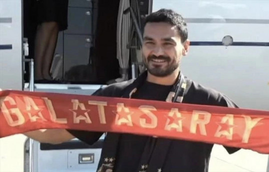 Galatasaray’s new signing Ilkay Gündoğan arrives in Istanbul