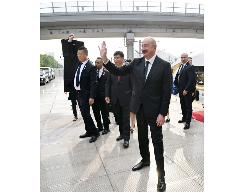 Azerbaijani President Ilham Aliyev arrived in Beijing by train from Chinese city of Tianjin-VIDEO 