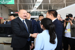 Azerbaijani President Ilham Aliyev arrived in Beijing by train from Chinese city of Tianjin-VIDEO 