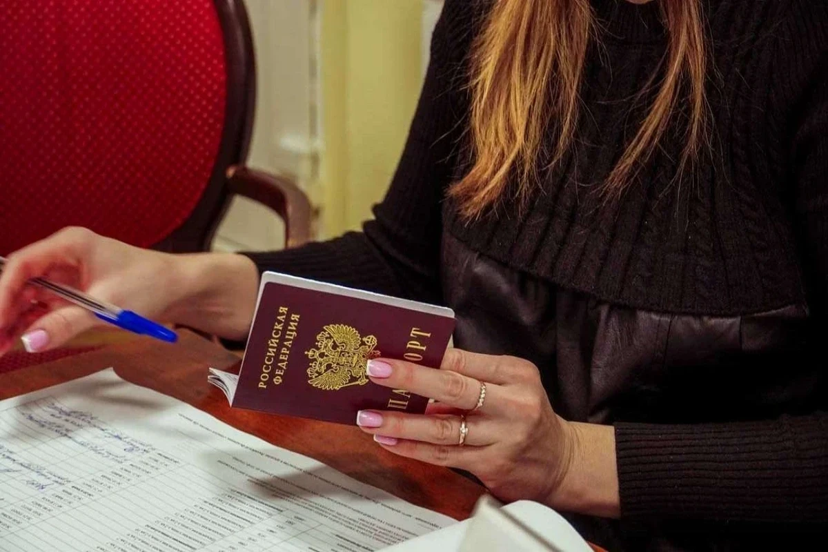 Russia revokes citizenship of nearly 800 foreigners amid expanded legal grounds
