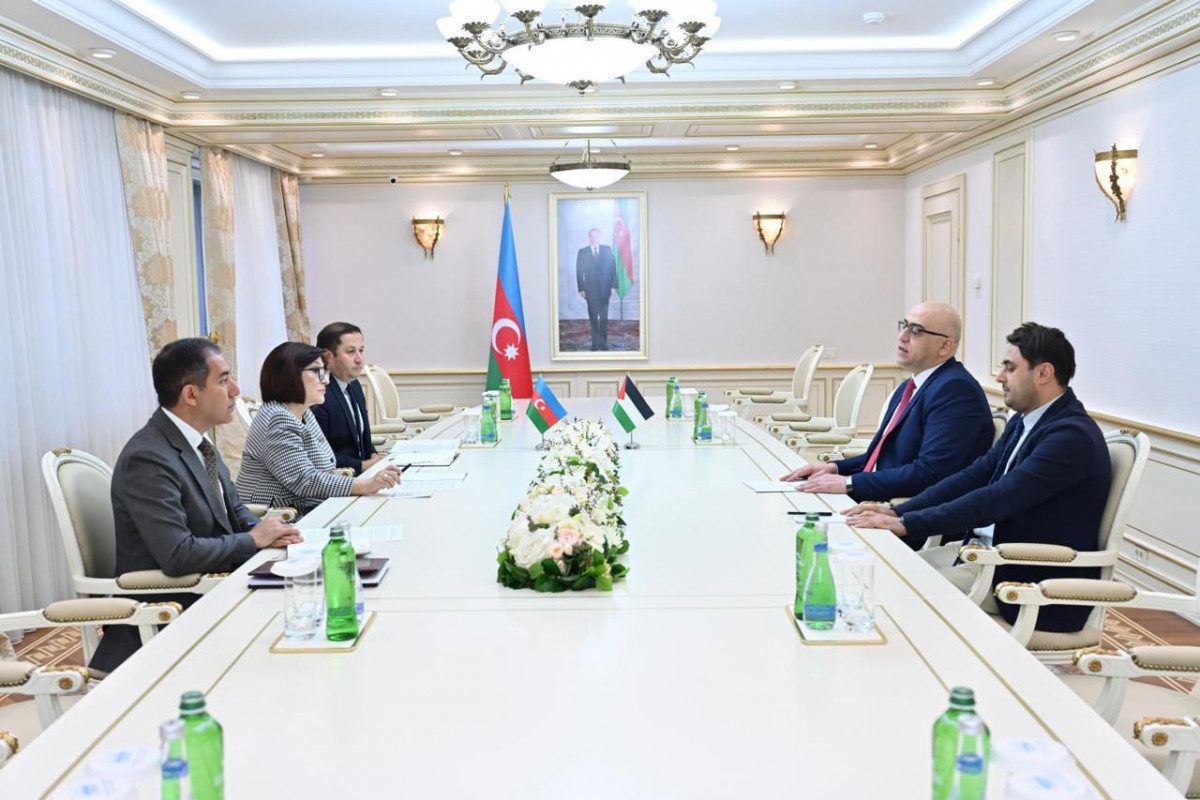 Azerbaijan parliament speaker meets ambassadors of Palestine and Jordan