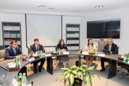 ADB's participation in Azerbaijan's financial sector discussed