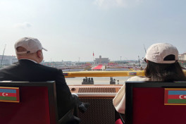 President Ilham Aliyev and First Lady Mehriban Aliyeva watched parade dedicated to 80th anniversary of Victory -UPDATED -VIDEO -PHOTO 