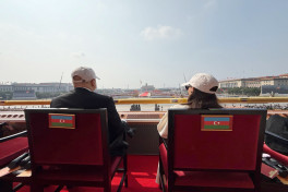 President Ilham Aliyev and First Lady Mehriban Aliyeva watched parade dedicated to 80th anniversary of Victory -UPDATED -VIDEO -PHOTO 