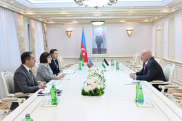 Azerbaijan parliament speaker meets ambassadors of Palestine and Jordan